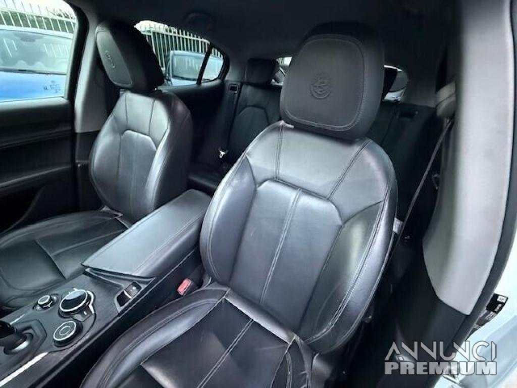 Alfa Romeo Stelvio 2.2 Turbodiesel 160 CV - 14/17