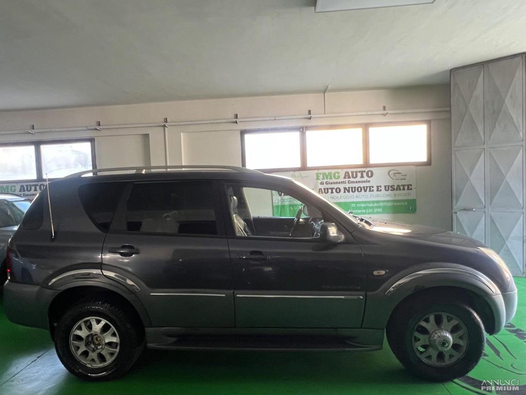 Ssangyong REXTON 2.7 XDi cat Premium - 4/17