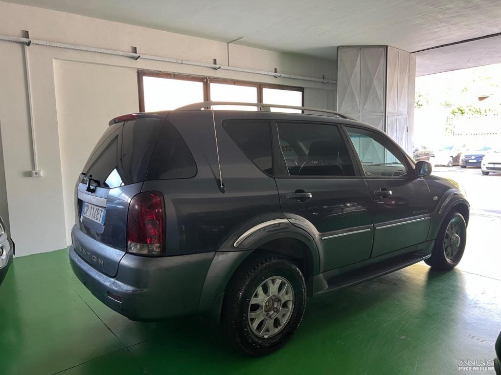 Ssangyong REXTON 2.7 XDi cat Premium - 5/17