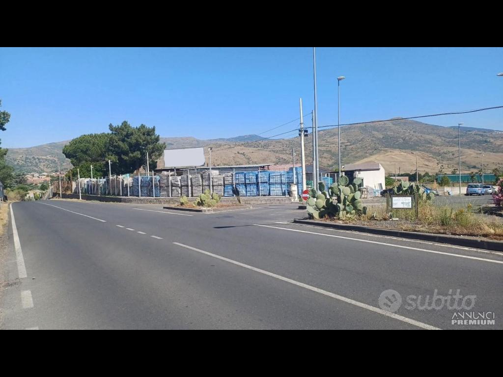 Terreno per esposizione e magazzino a Randazzo - 1