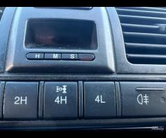 Ssangyong REXTON 2.7 XDi cat Premium - 17