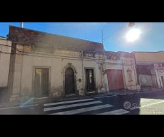Casa singola con cortile e garage Piedimonte Etneo