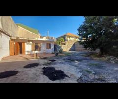 Casa singola con cortile e garage Piedimonte Etneo