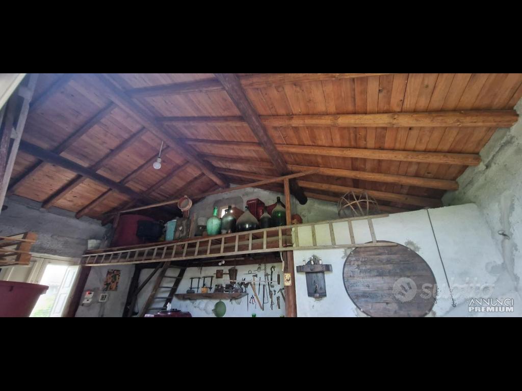 Casa di campagna con terreno a Santa Venerina - 5/12