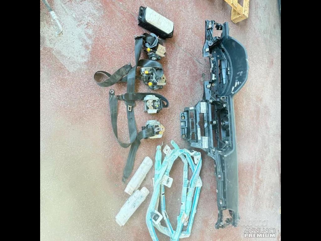 Ricambi disponibile kit airbag Audi Q5 2018 - 2/2