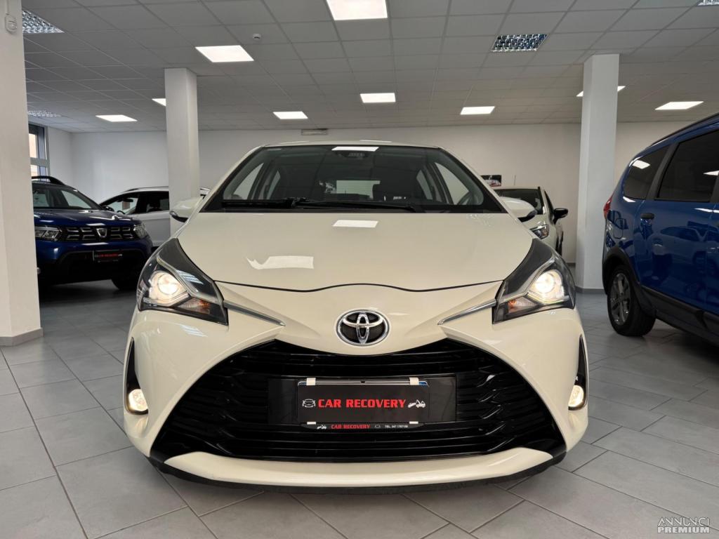 Toyota Yaris 1.0 5 porte Active - 1/30