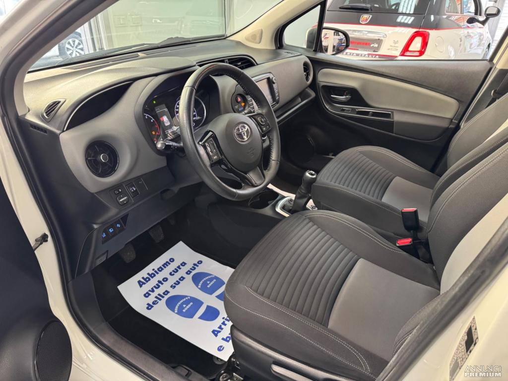 Toyota Yaris 1.0 5 porte Active - 7/30