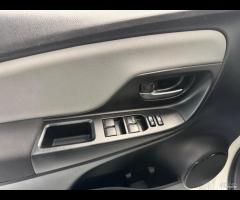 Toyota Yaris 1.0 5 porte Active - 8
