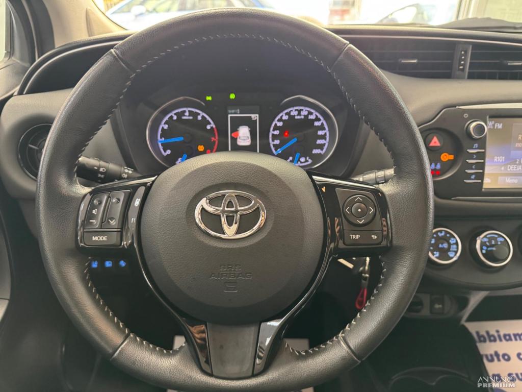 Toyota Yaris 1.0 5 porte Active - 17/30