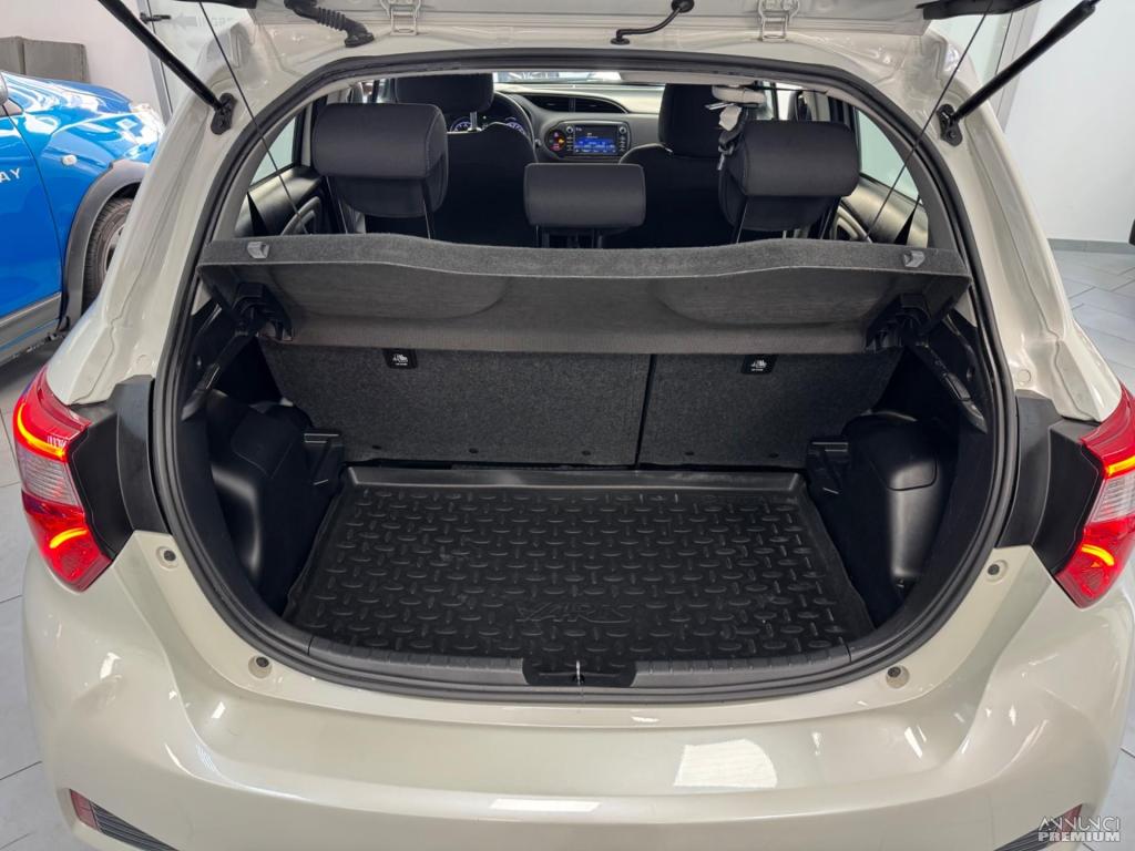 Toyota Yaris 1.0 5 porte Active - 29/30