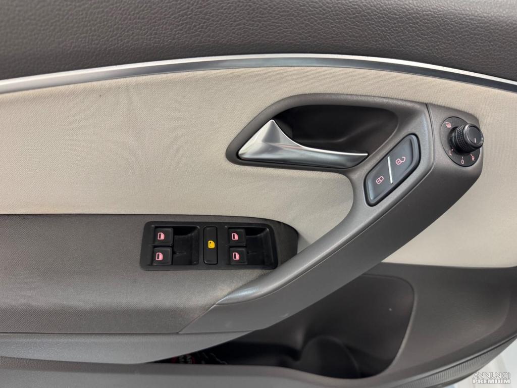 Volkswagen Polo 1.4 TDI 90 CV orig frech BlueMotio - 11/30