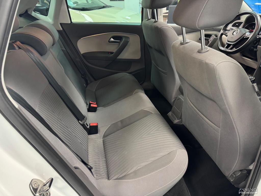 Volkswagen Polo 1.4 TDI 90 CV orig frech BlueMotio - 18/30