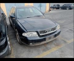audi A4 avant b5 1.9tdi demolito per ricambi