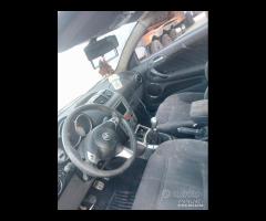 alfa romeo GT 2007 1.9 td demolita per ricambi