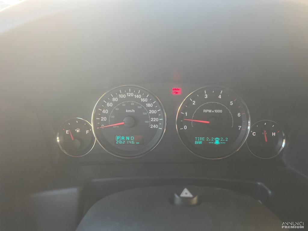 Jeep Commander 3.0 CRD DPF Limited 7 posti - 13/17