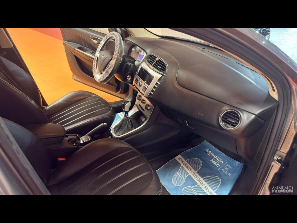 Lancia Delta 1.4 T-Jet 150 CV Argento - 4/15