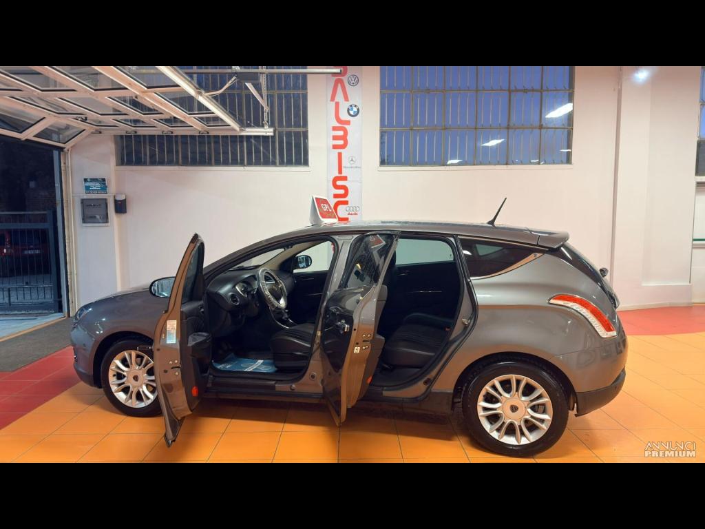 Lancia Delta 1.4 T-Jet 150 CV Argento - 6/15