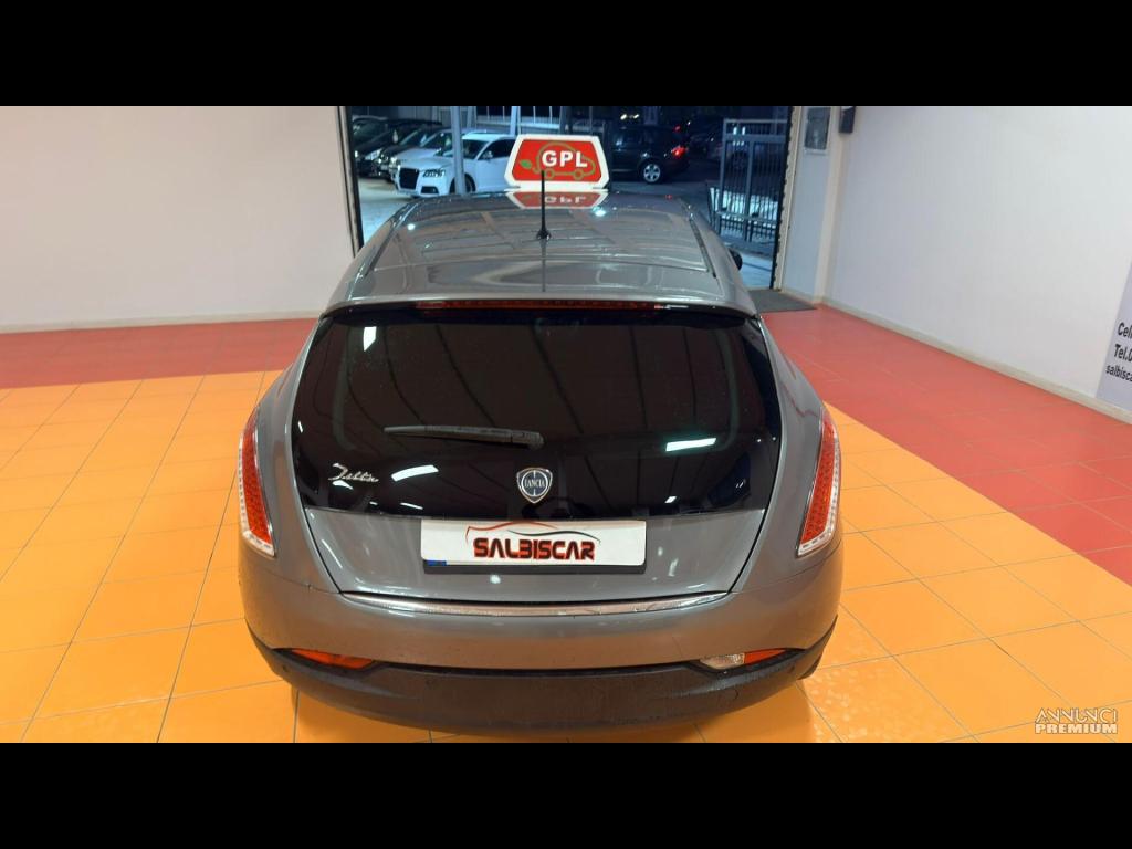 Lancia Delta 1.4 T-Jet 150 CV Argento - 8/15