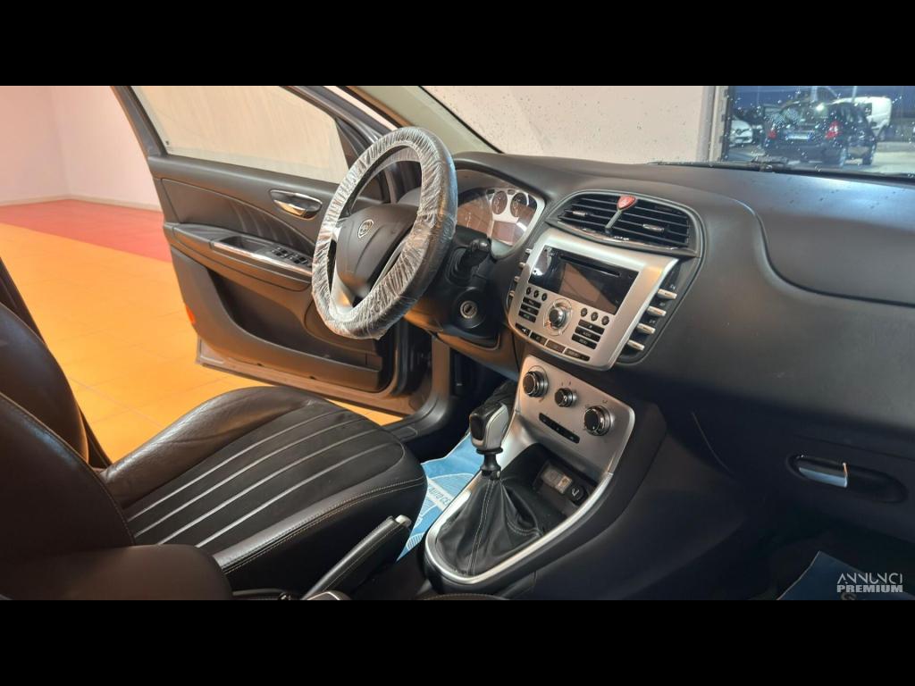 Lancia Delta 1.4 T-Jet 150 CV Argento - 10/15