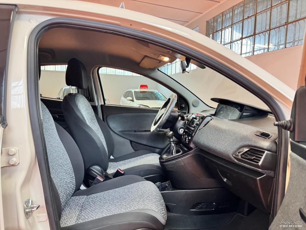 Lancia Ypsilon 1.2 69 CV 5 porte GPL Ecochic Gold - 9/20