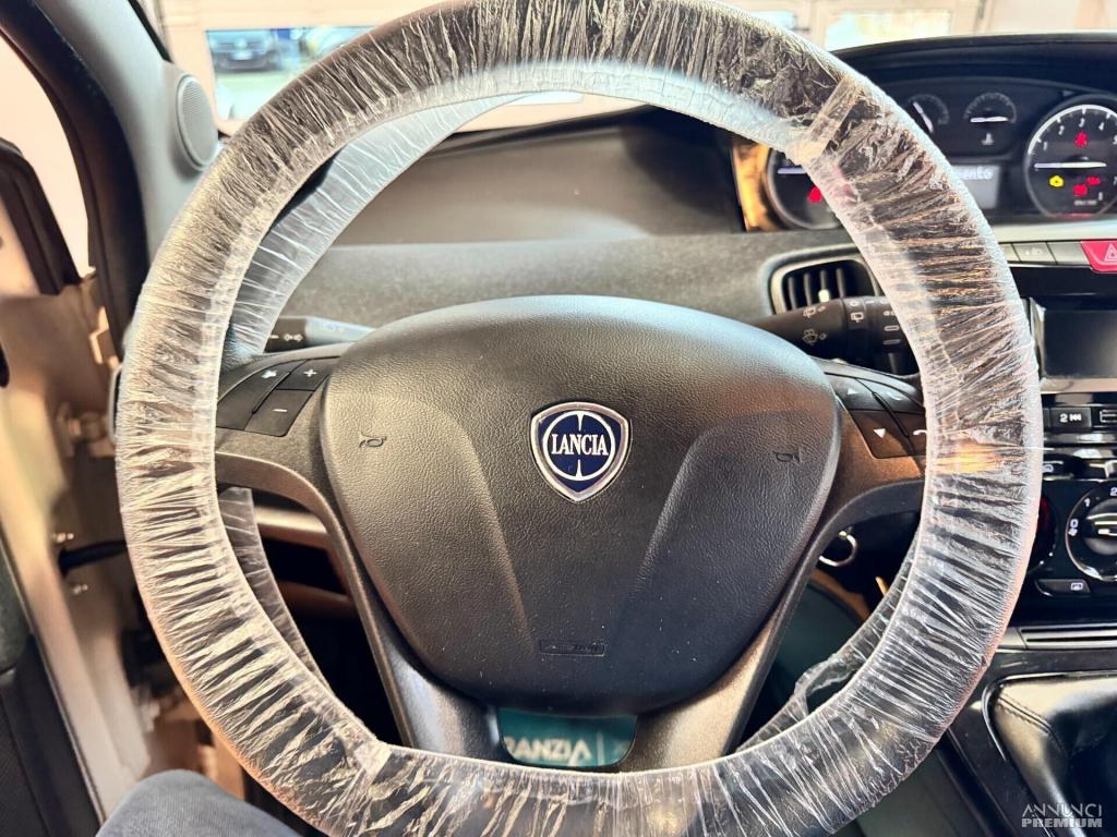 Lancia Ypsilon 1.2 69 CV 5 porte GPL Ecochic Gold - 16/20