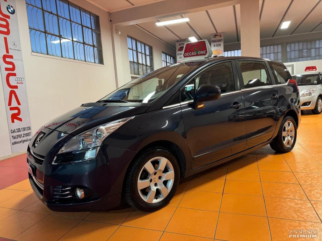 Peugeot 5008 1.6 HDi 115CV Active - 3/9