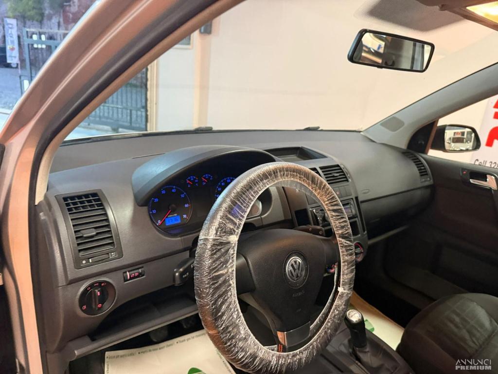 Volkswagen Polo 1.2 5p. Trendline - 8/20