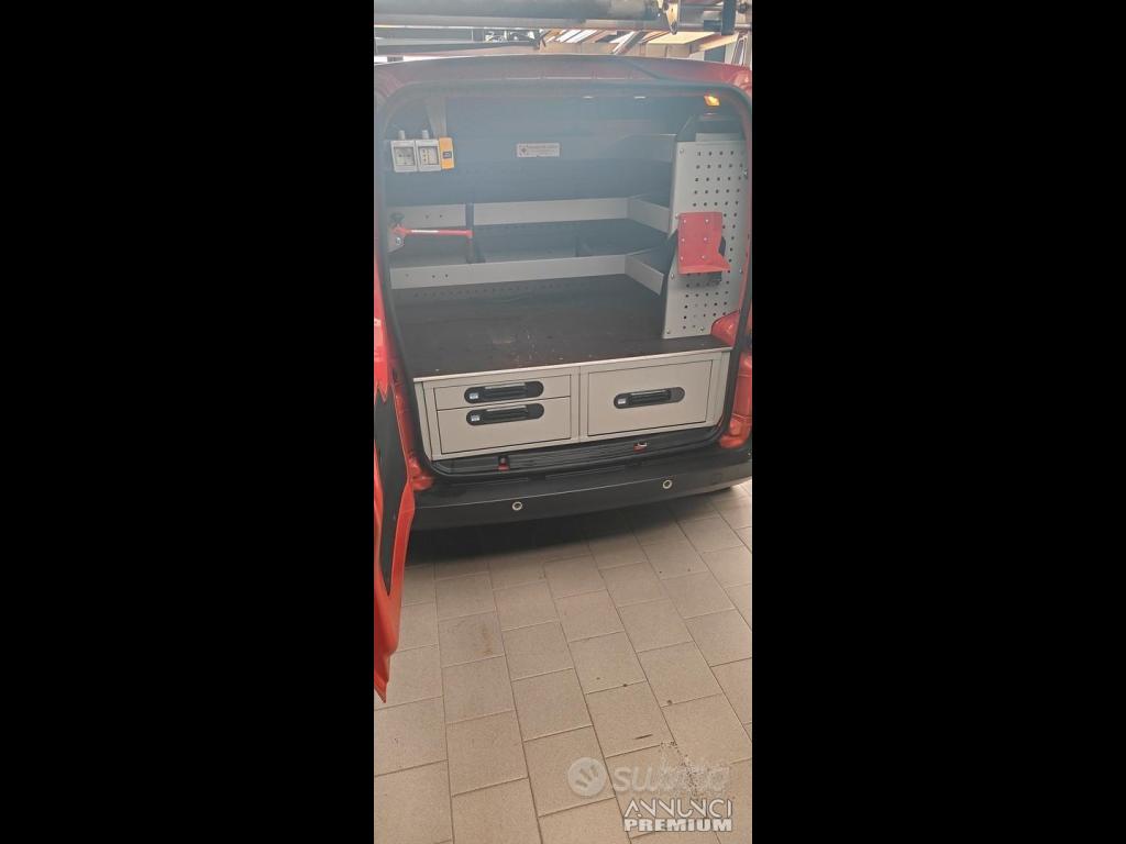 allestimento officina fiat fiorino - 3/9