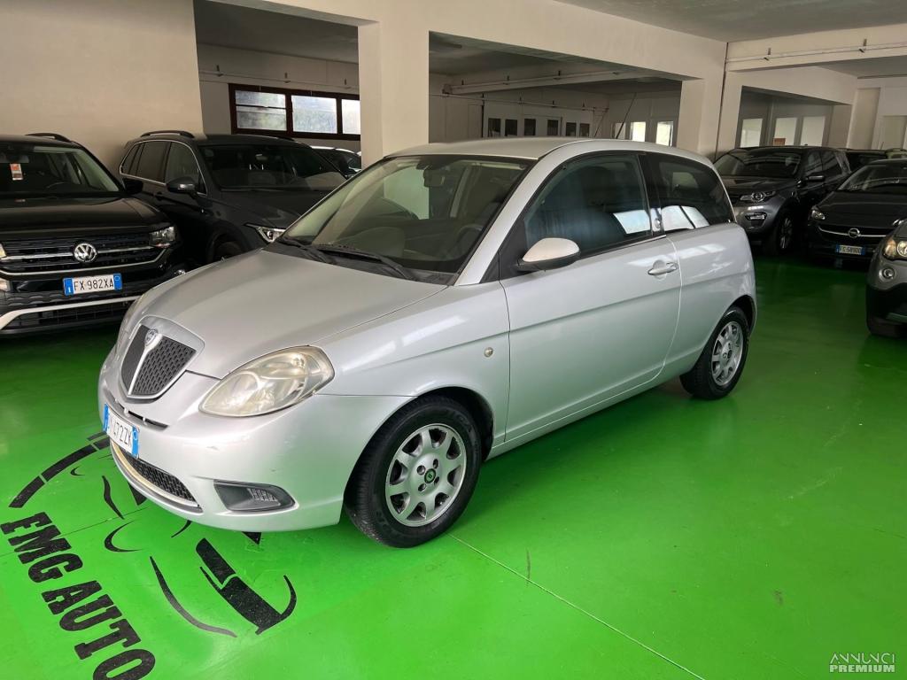 Lancia Ypsilon 1.4 Oro Ecochic GPL - 1/12