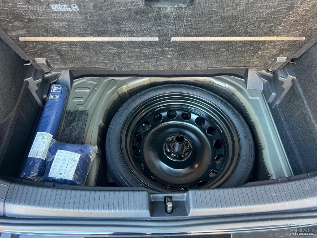 Volkswagen T-Cross 1.0 TSI 115 CV Life - 19/30