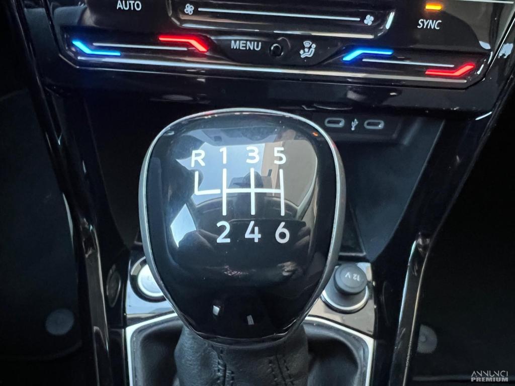 Volkswagen T-Cross 1.0 TSI 115 CV Life - 25/30