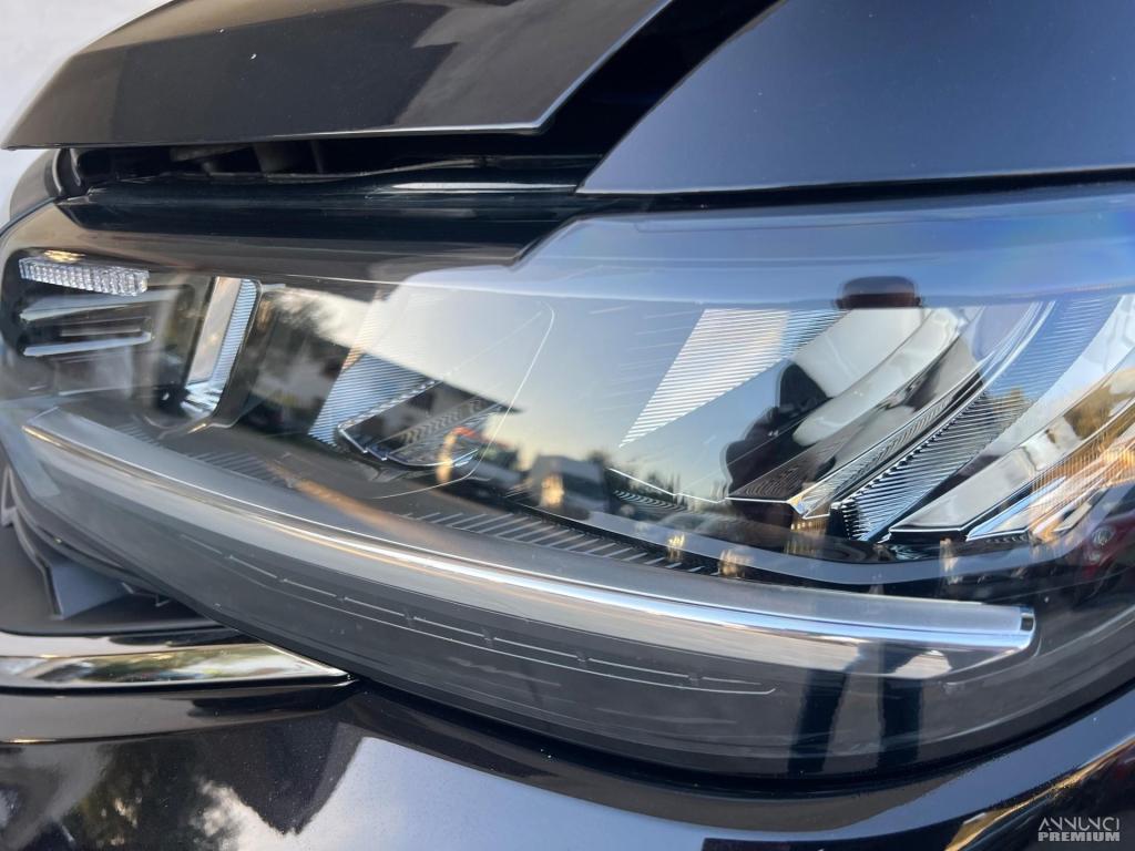 Volkswagen T-Cross 1.0 TSI 115 CV Life - 28/30