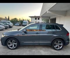 Volkswagen Tiguan 2.0 TDI 150 CV SCR DSG R-Line