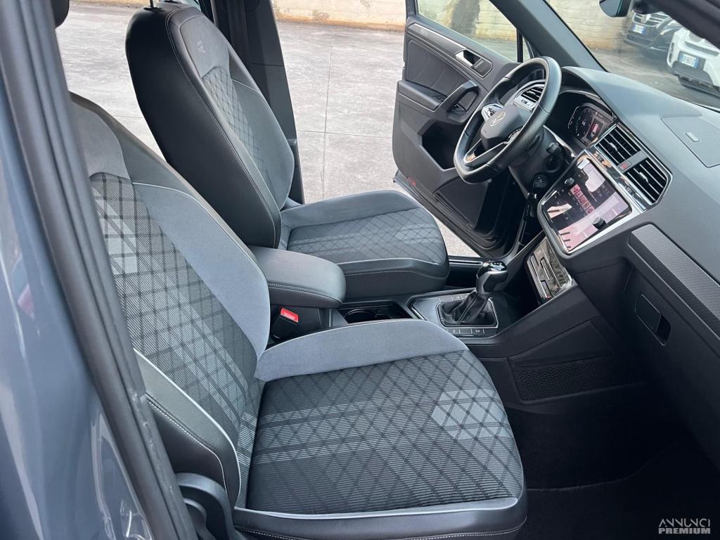 Volkswagen Tiguan 2.0 TDI 150 CV SCR DSG R-Line - 14/25