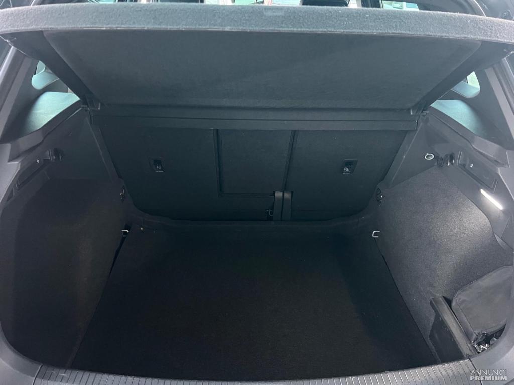 Volkswagen Tiguan 2.0 TDI 150 CV SCR DSG R-Line - 18/25