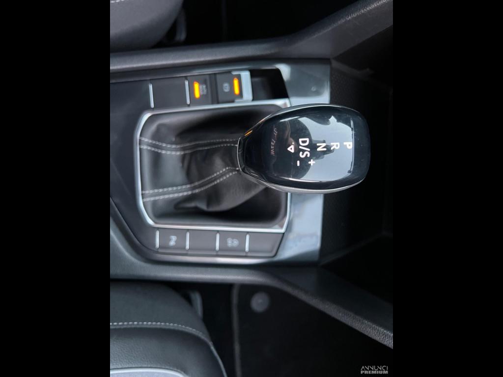 Volkswagen Tiguan 2.0 TDI 150 CV SCR DSG R-Line - 22/25