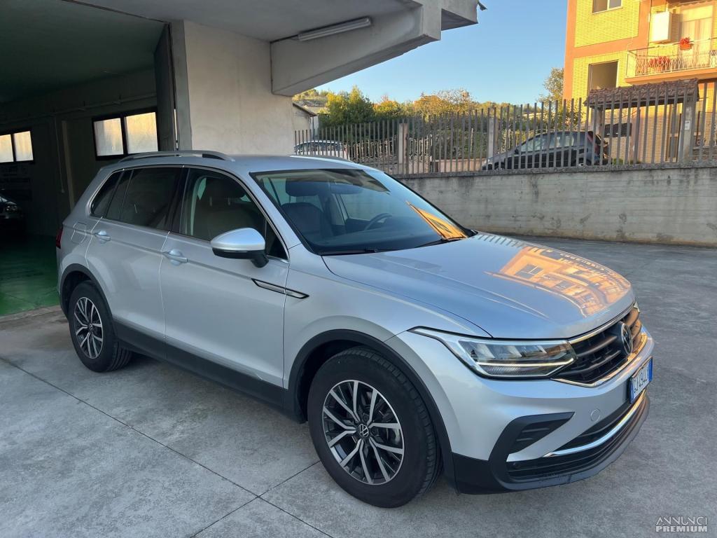 Volkswagen Tiguan 2.0 TDI SCR Life - 8/24