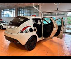 Lancia Ypsilon 1.2 69 CV 5 porte GPL Ecochic Gold - 20