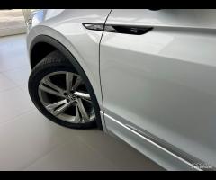VOLKSWAGEN TIGUAN R-LINE 2.0 TDI 150 CV DSG - 2021 - 21