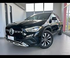 MERCEDES GLA 180d STYLE - 2021