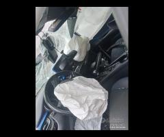 Toyota CHR 2017 Hybrid 2ZR-FXE demolita per ricam - 6