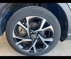 Toyota C-HR 1.8 Hybrid E-CVT Business - 26