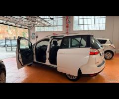 Ford C-Max 1.6 TDCi 115CV Plus - 10