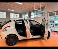 Lancia Ypsilon 1.2 69 CV 5 porte GPL Ecochic Gold - 10