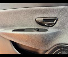 Lancia Ypsilon 1.2 69 CV 5 porte GPL Ecochic Gold - 17