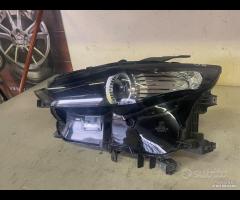 Faro - fanale anteriore sx Mazda CX-30 2025