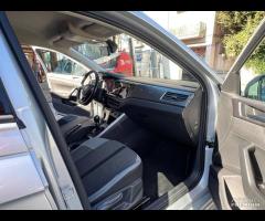 Polo VI 2017 5p 1.0 tsi Comfortline 95cv - 11