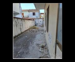 Soluzione intera da ristrutturare a San Cipriano