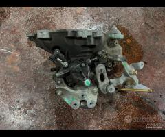 Ricambi cambio e frizione disponibile Opel Corsa.