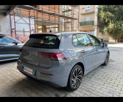 Volkswagen Golf 2.0 tdi R-Line 150cv dsg